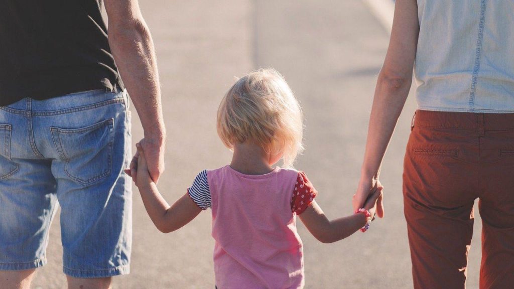 ¿Cómo un abogado de familia puede ayudarte en tu divorcio con hijos?